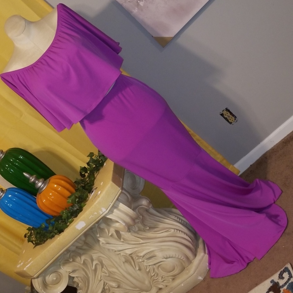 Sexy Diva Mauve 2pc Skirt Set. Size 1x